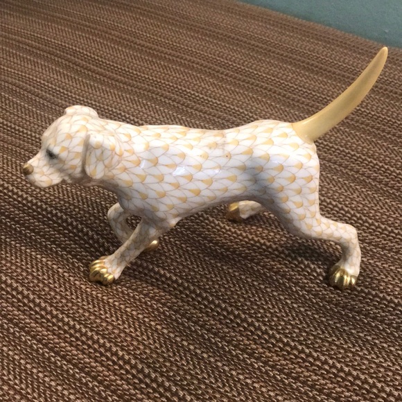 Herend Walking Labrador Figurine